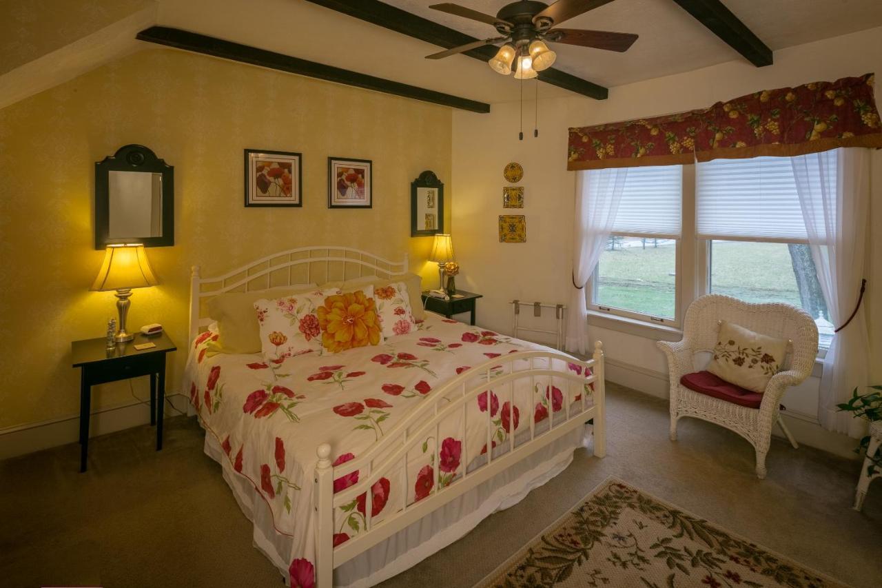 Taylor House Inn Banner Elk Bagian luar foto