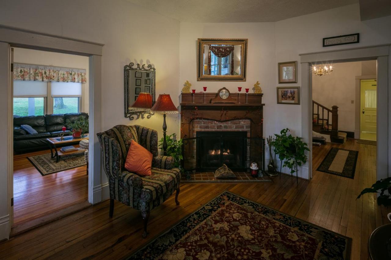 Taylor House Inn Banner Elk Bagian luar foto